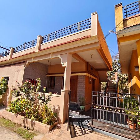 Magic Rock Villa Hospet Exterior foto